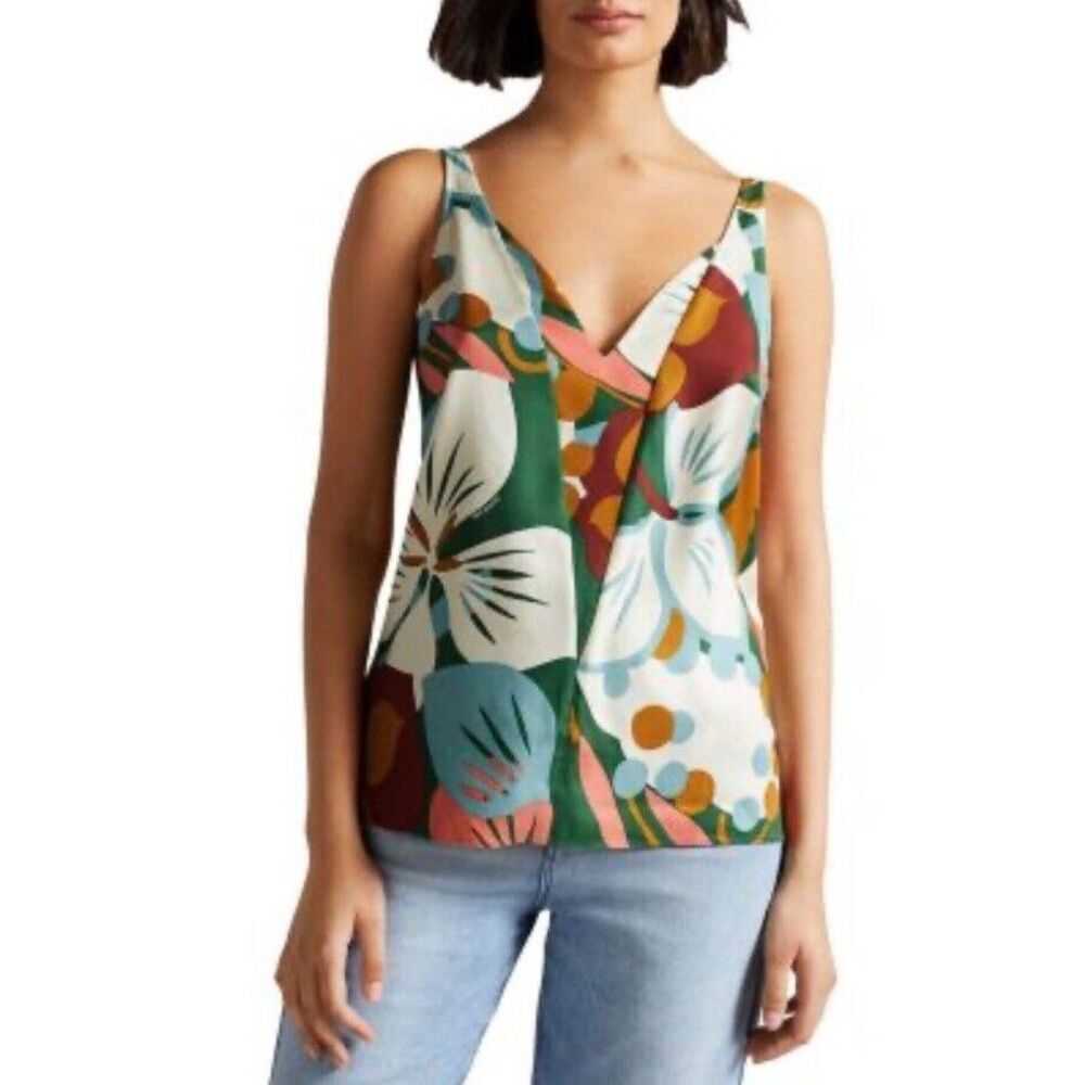 Floral V-Neck Sleeveless Tank Top in Green Multi
